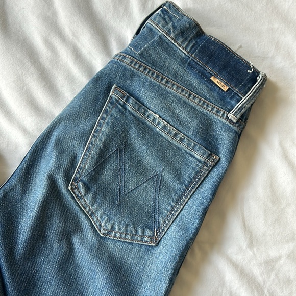 Mother Jeans- Highwaisted Rider Skimp - Picture 2 of 8